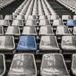 Ile krzeseł do stołu 220? Ile krzeseł do stołu 220?